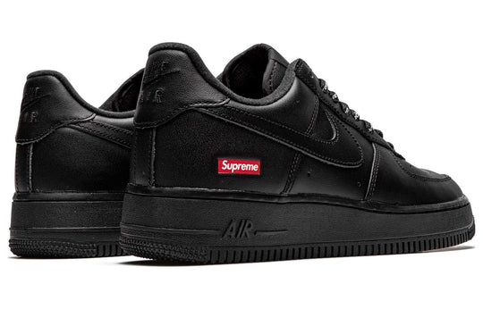 Nike Supreme x Air Force 1 Low - Black'