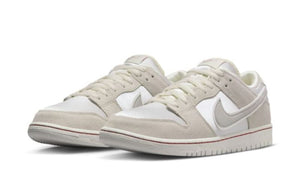 Nike SB Dunk Low ‘City of Love