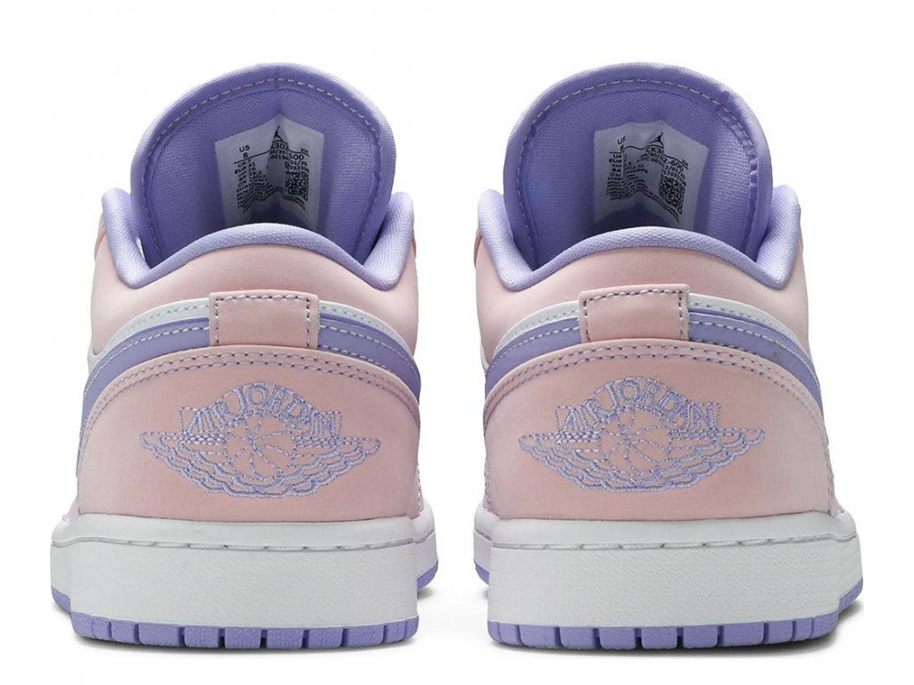 Jordan 1 Low SE Arctic Punch